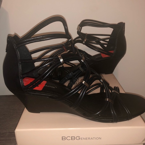 New - BCBG Viera Gladiator Wedge Sandal in Black, size 11M - Picture 2 of 11